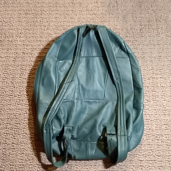 Vintage leather backpack bag! - Picture 3 of 12